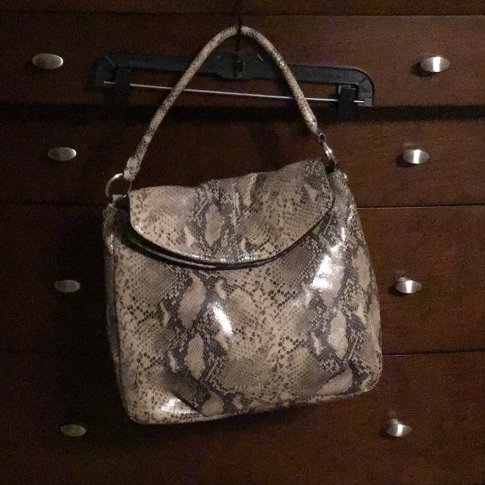 Like new Cole Haan handbag